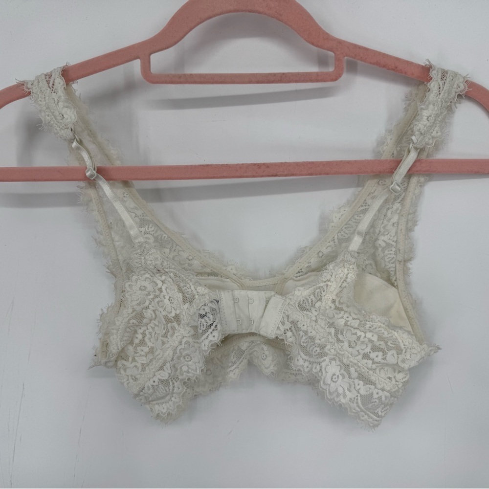 Aerie Women's Lace Cream Bralette  Size XS Lingerie Back Clasps Mesh Details - Picture 3 of 5